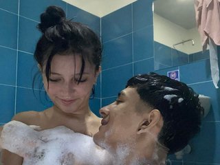 Erotikus videocsevegés Couple-show