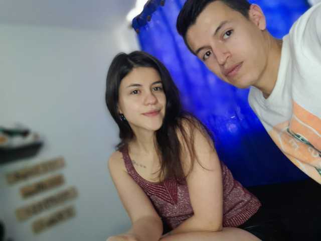 A profil fényképe couplehorny21