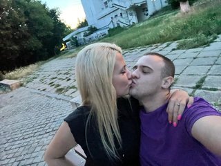 Erotikus videocsevegés Crazyhotcouple69
