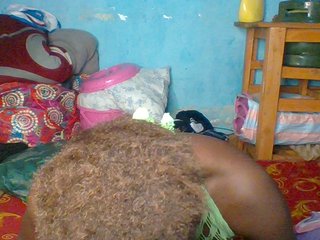 Erotikus videocsevegés Crazymaya