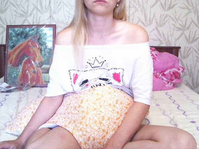 Fényképek -Mabel- Hi! im Nastya from Russia)play with me YOU can in prvt chat. Welcome) take off all 400tk .Have a good time :>