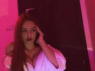 Erotikus videocsevegés crazyt33n