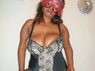 Erotikus videocsevegés CallyCaliente