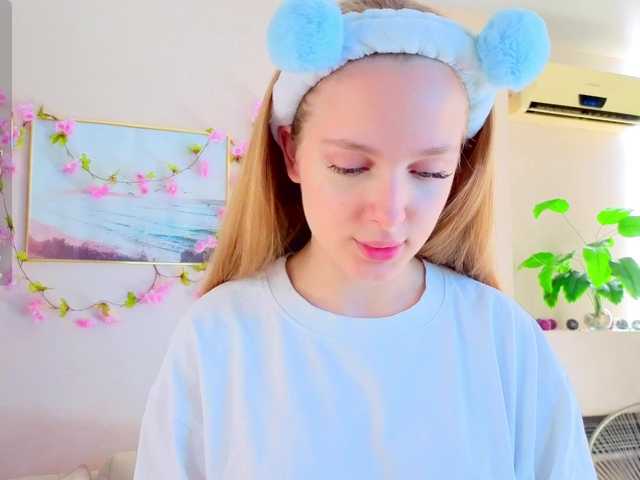 Sugárzási képernyőképek CrimsonAura