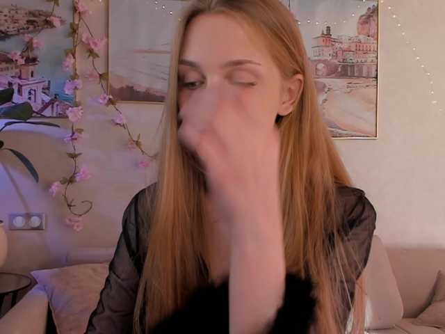 Sugárzási képernyőképek CrimsonAura