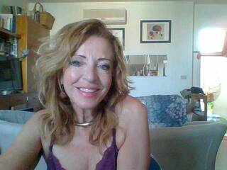 Erotikus videocsevegés Crisalideal