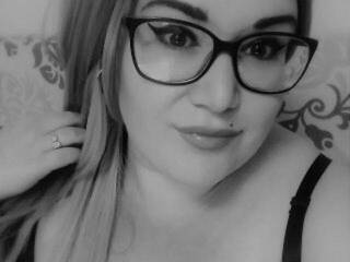 Erotikus videocsevegés CrissyBBW