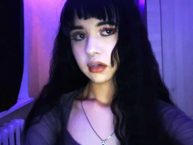 A profil fényképe Wednesday13
