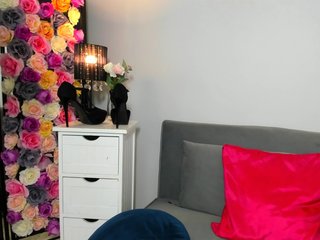 Erotikus videocsevegés CrystalPretty