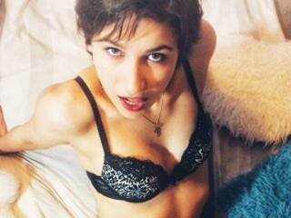 Erotikus videocsevegés CumAddicted