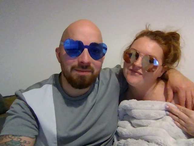 A profil fényképe CuriousCouple91