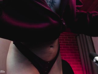 Erotikus videocsevegés CurlyScarlett13