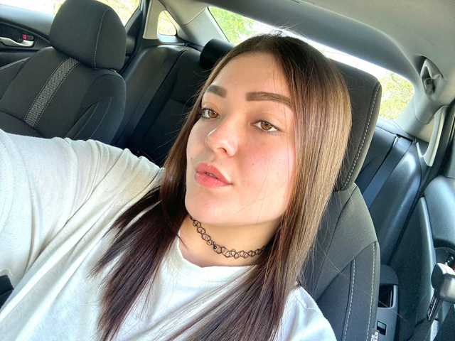 A profil fényképe curvykinkydesire