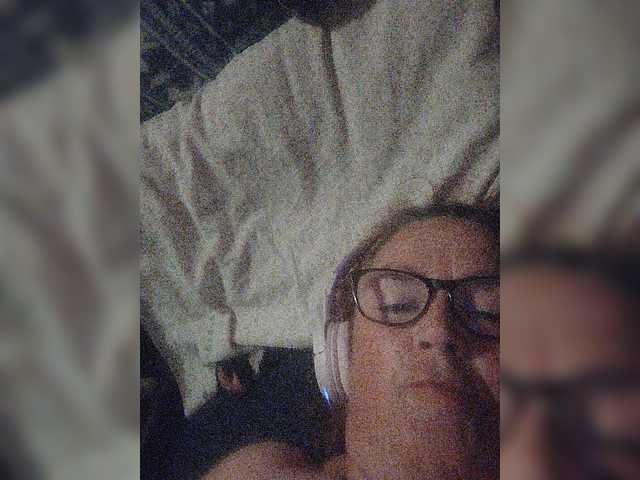 Sugárzási képernyőképek CurvyMeg
