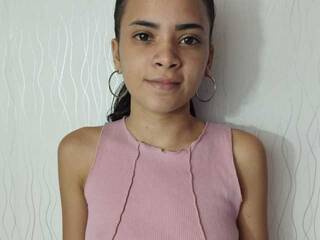 Erotikus videocsevegés Cute-michel