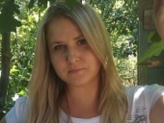 Erotikus videocsevegés cuteenatali