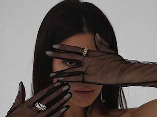 Erotikus videocsevegés CutieAlice