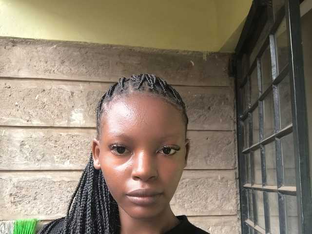 A profil fényképe Cynne