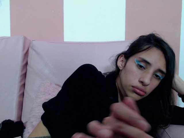 Fényképek Roxana_ let's have fun, I'll do a , come on guys SMOKEEE, help do it babyy