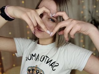 Erotikus videocsevegés CyrilaPuff