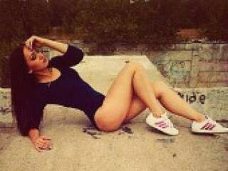 Erotikus videocsevegés daaniella