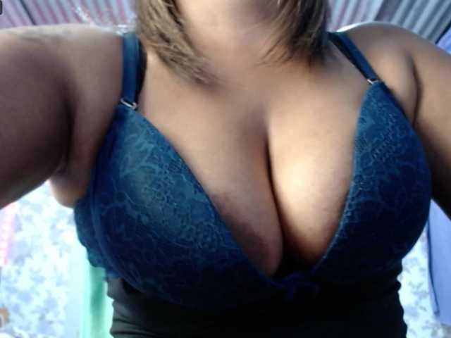 Fényképek Dahian-Diamod hey♥ come to play♥ hru? #milf #ebony #mommy #latina #mature♥♥♥