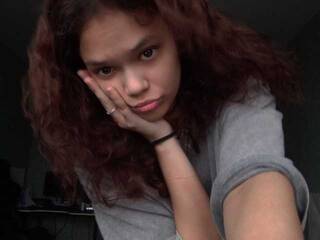 Erotikus videocsevegés DaisyHottt