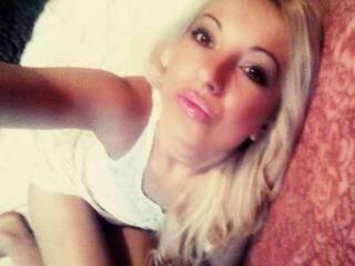 Erotikus videocsevegés dameokeanna