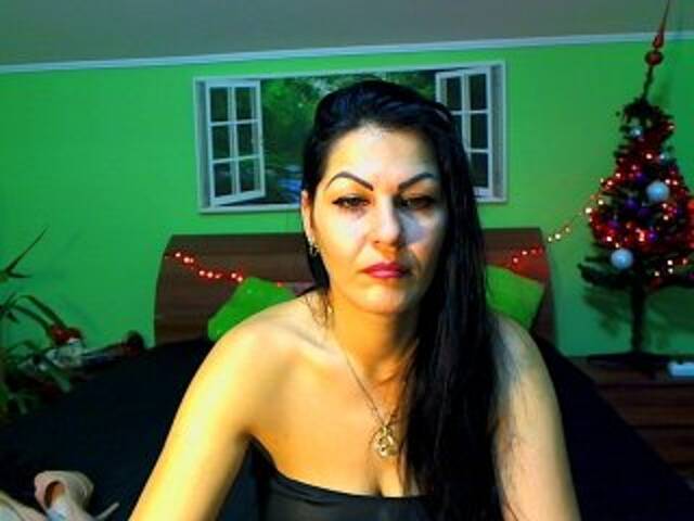 Sugárzási képernyőképek DamnedQueen