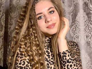 Erotikus videocsevegés Dancelady19