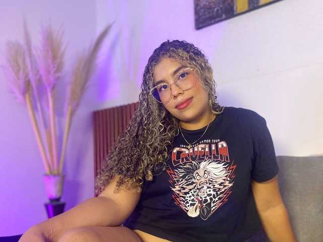 A profil fényképe Danhia
