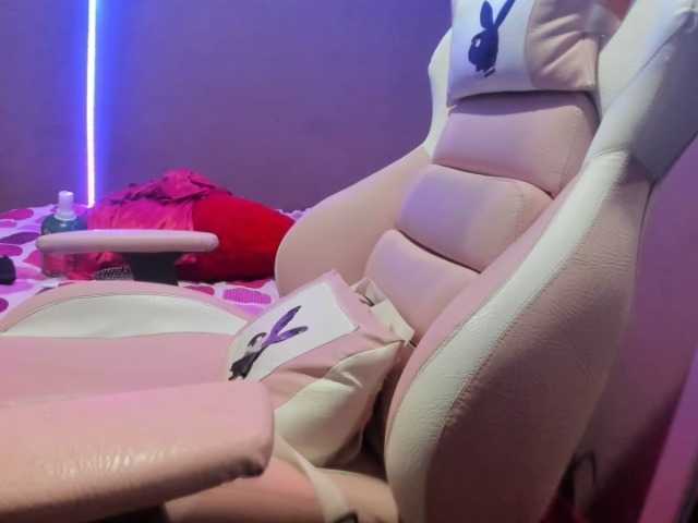 Sugárzási képernyőképek daniela-moon