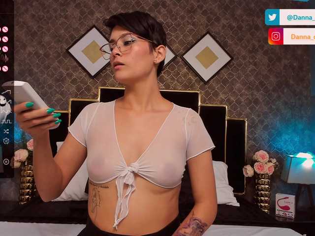 Fényképek DannaCartier I'm Danna✨ All requests are full in private(discussed in pm) ❤put love!REMEMBER FOLLOW ME IN IGTW: danna_carter_ #dom #smalltits #schoolgirl #shorthair #teasing remain @remain of @total (PAINTBODY SHOW AT @total) TY FOR YOUR @sofar Tks
