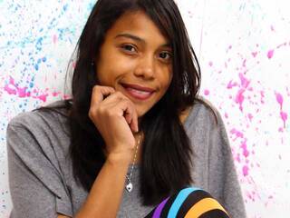 Erotikus videocsevegés Dannadolfy