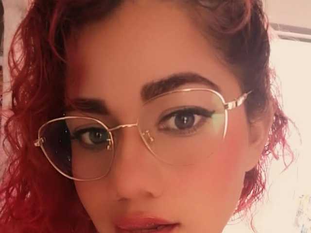 A profil fényképe Daphne-4x
