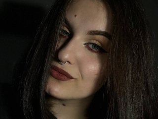 Erotikus videocsevegés Dark-Shine