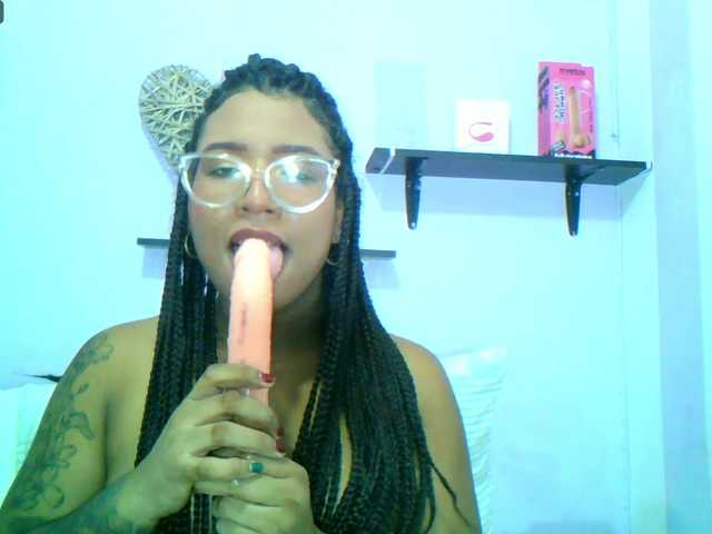 Fényképek darkessenxexx1 Hi my loveI'm very horny today And I want to ride you @total tokens At this moment I have @sofar tokens, Help me to fulfill it, they are missing @remain tokens