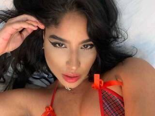 Erotikus videocsevegés Darkiitty