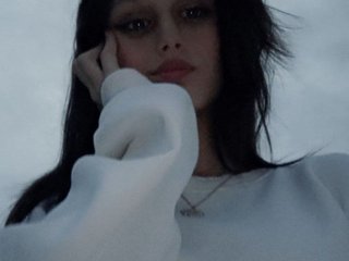 Erotikus videocsevegés DarknessQueen