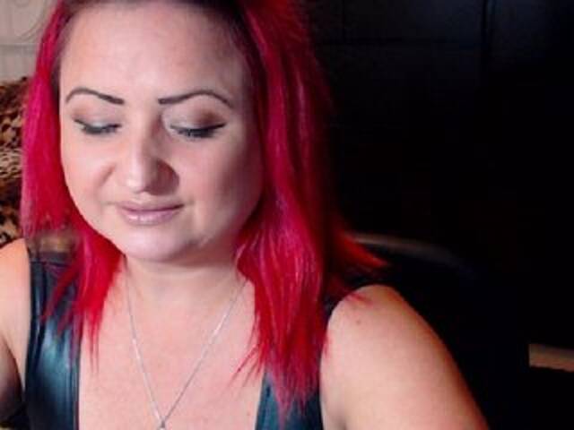 Sugárzási képernyőképek KinkyDomina