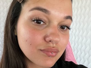 Erotikus videocsevegés Miss_Darcy