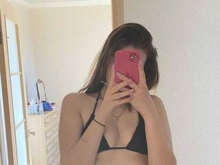 Erotikus videocsevegés Dashyllik