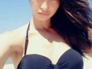 Erotikus videocsevegés daynaa