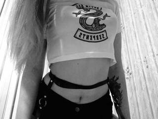 Erotikus videocsevegés DevilMila