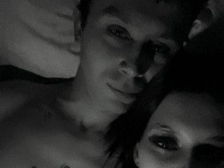 Erotikus videocsevegés Sexy-and-Garry