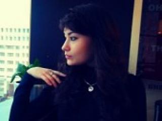 Erotikus videocsevegés dinaarochka