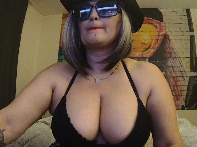 Sugárzási képernyőképek Angel_Dm_Milf