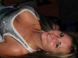 Erotikus videocsevegés djerry666