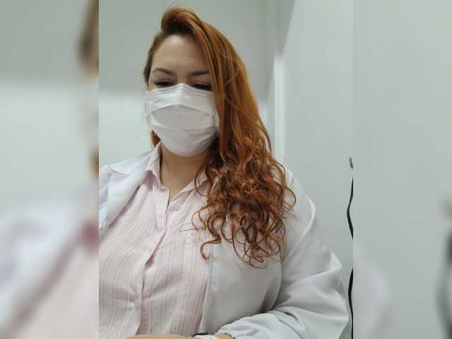 Fényképek Doctora-Danna At office... between patients fuck me...have DILDOS here..we can to do ALL MY MENU LOVENSE INTO MY PUSSY* Let's fuck harder