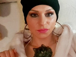 Erotikus videocsevegés DolceVioleta92